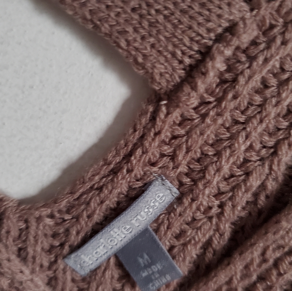 CHARLOTTE RUSSE SWEATER - Picture 8 of 11